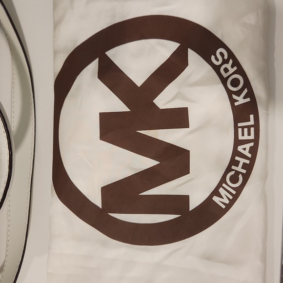 🤍MICHAEL KORS HAMILTON - Picture 10 of 13